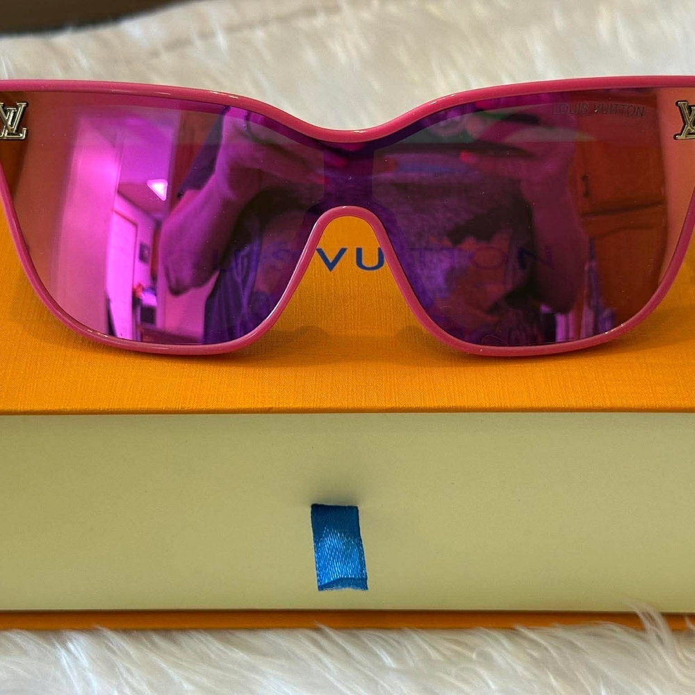 Pink Mirror Shield Sunglasses with Gold Accents - Picture 4 of 5